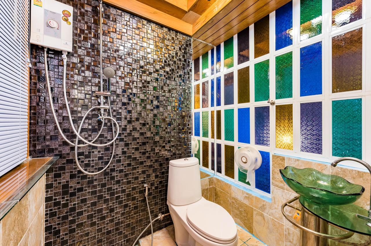 Baan Ratchapruek Villa Phuket Екстериор снимка