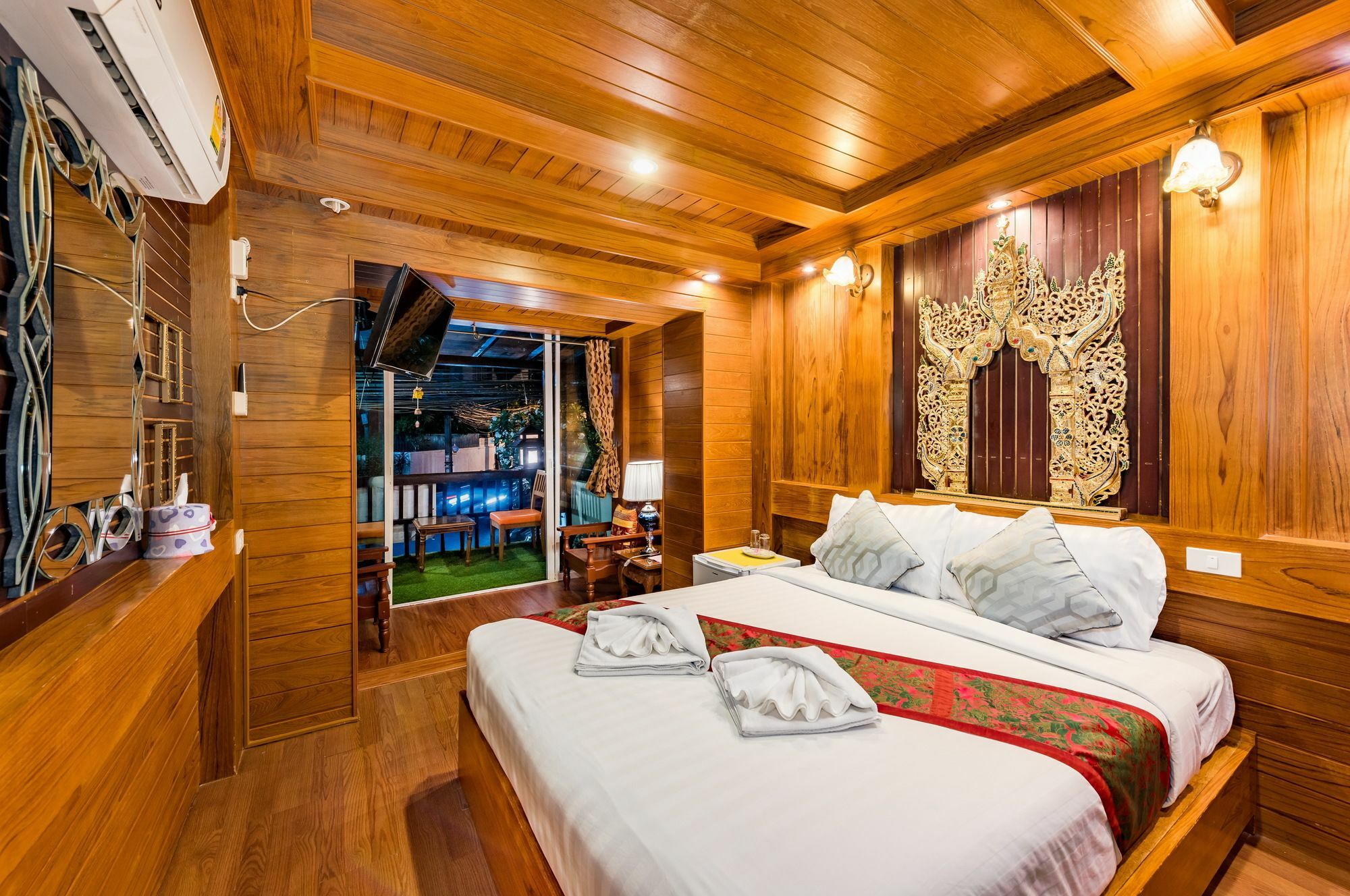 Baan Ratchapruek Villa Phuket Екстериор снимка